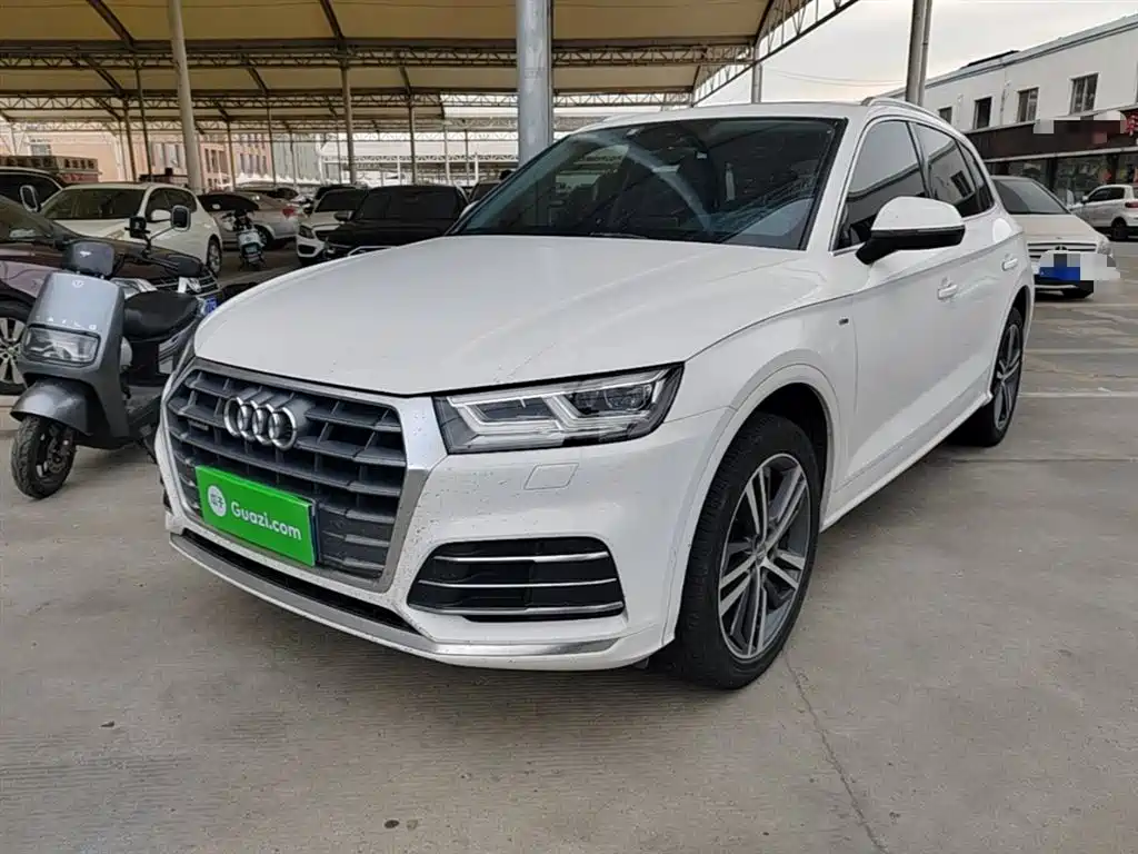 Audi Q5L 2020