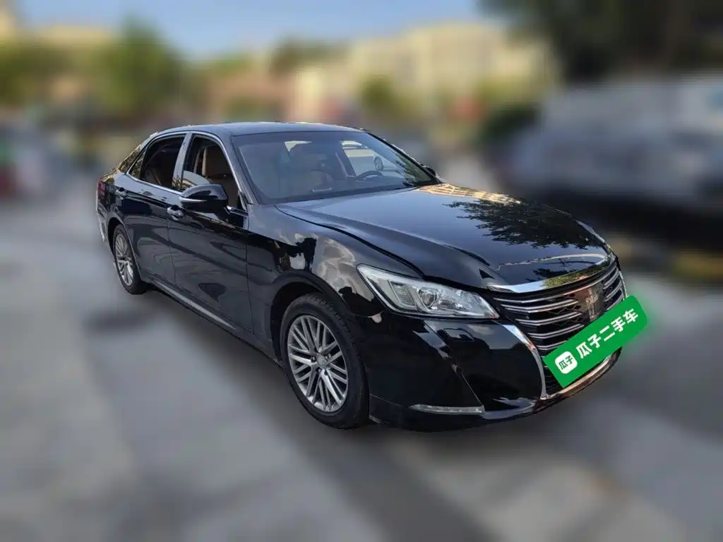 Toyota Crown — миниатюра 24