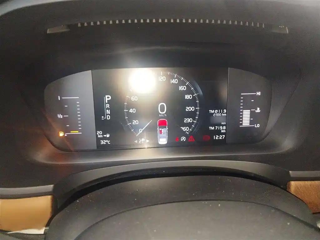 Volvo S90 2019 T5