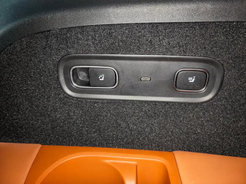 Li Auto Li L8 — миниатюра 15