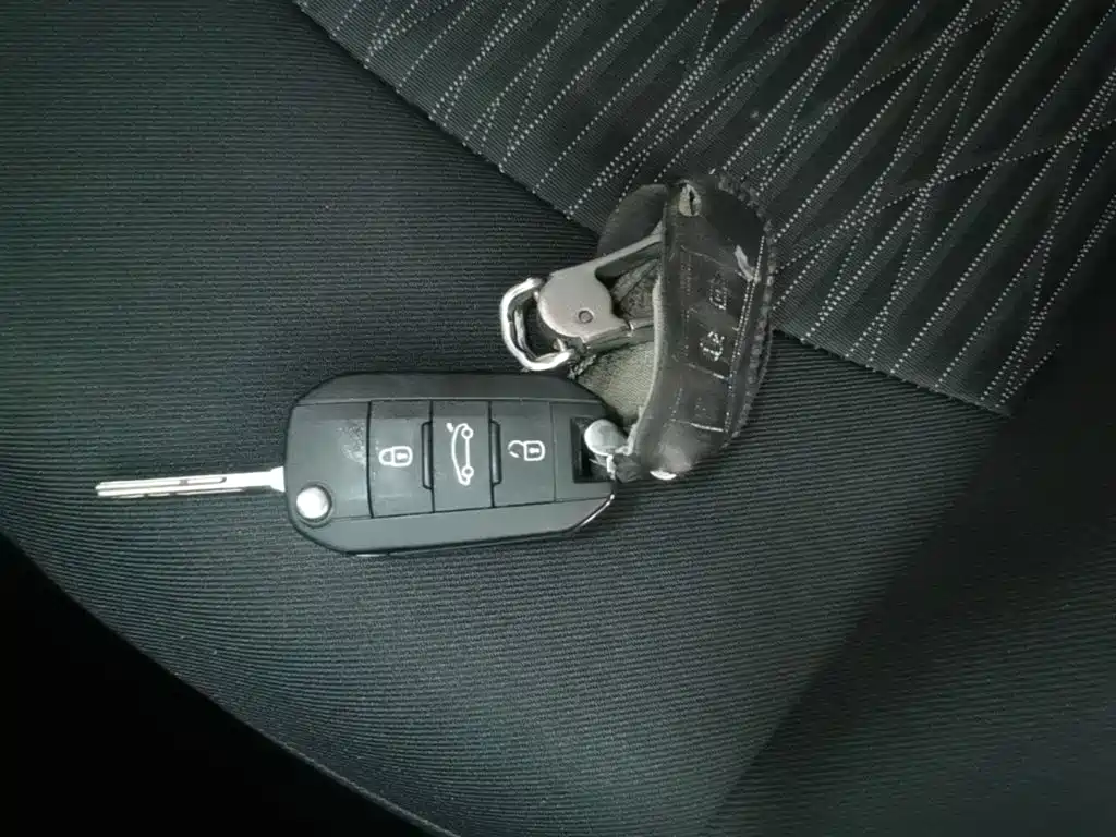 Citroen Elysee — миниатюра 17