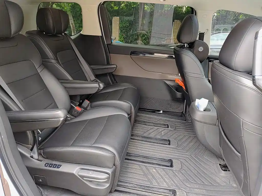 GAC Motor 传祺E8 PHEV — миниатюра 10