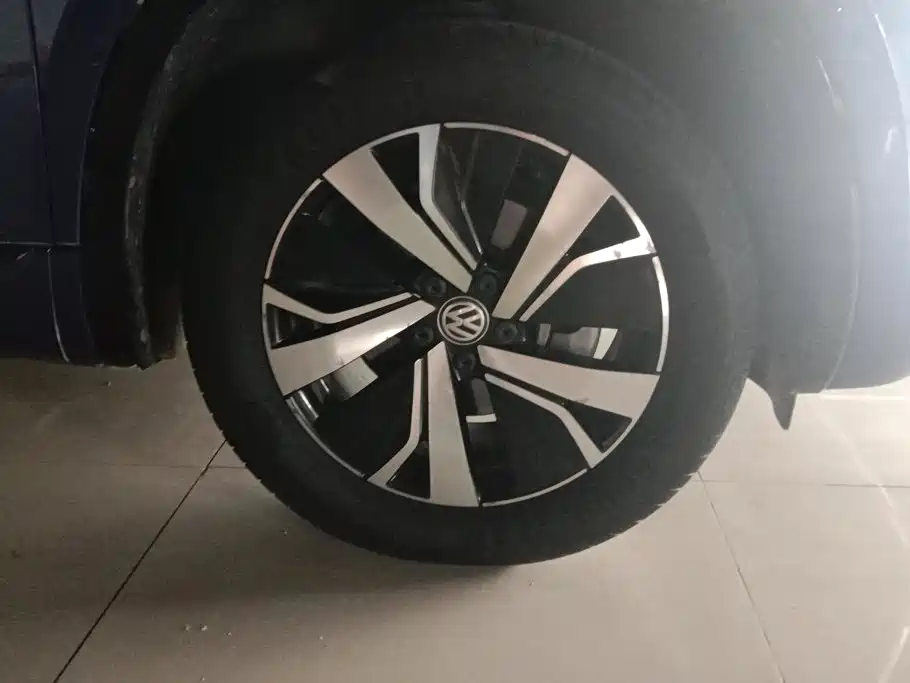 Volkswagen 探岳 GTE — миниатюра 6