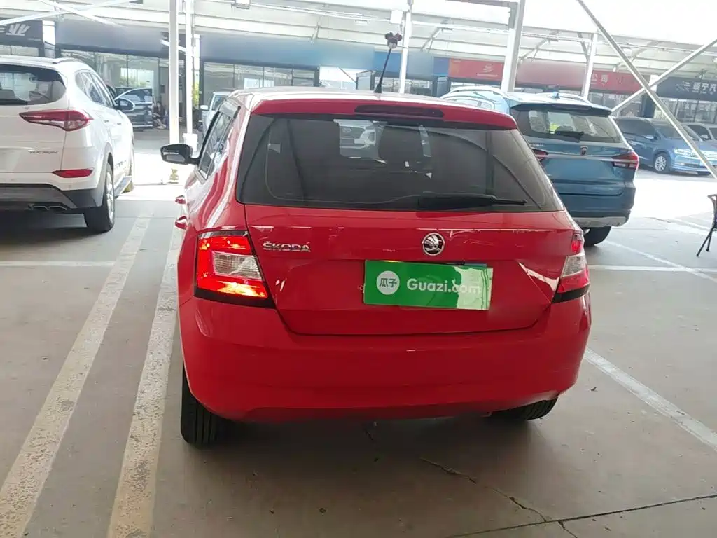 Skoda Fabia — миниатюра 6