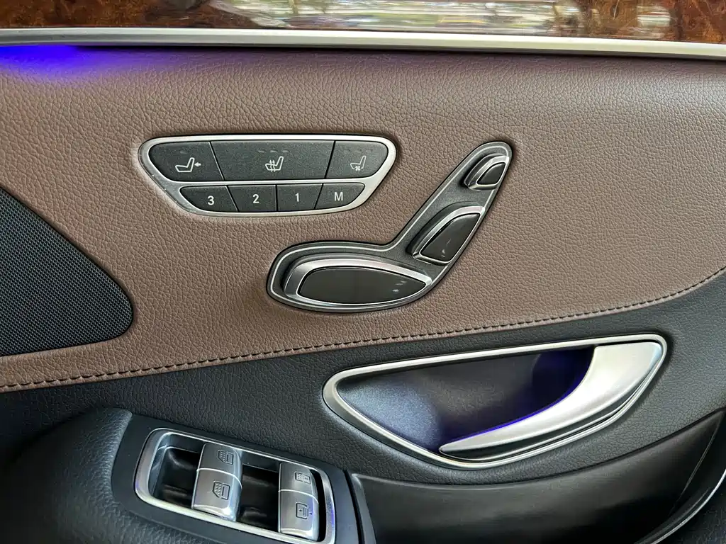 Mercedes-Benz S-Class — миниатюра 16