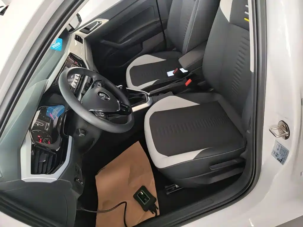 Volkswagen Polo — миниатюра 15