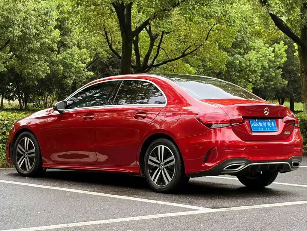 Mercedes-Benz A-Class — миниатюра 7