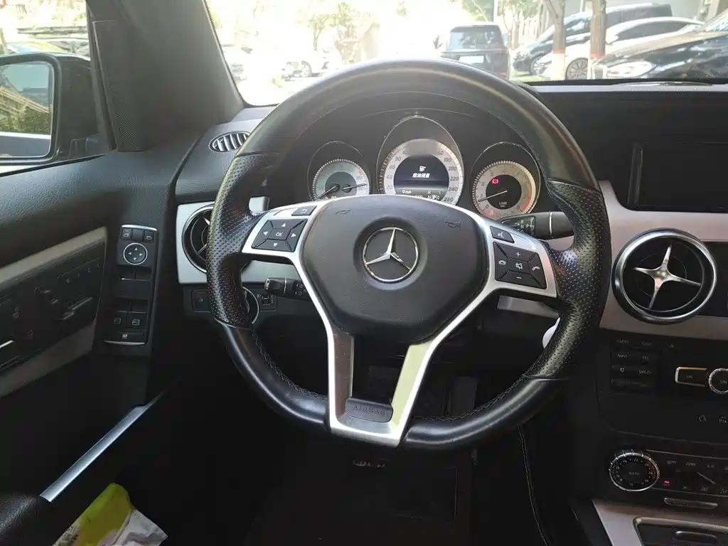 Mercedes-Benz GLK-Class — миниатюра 3