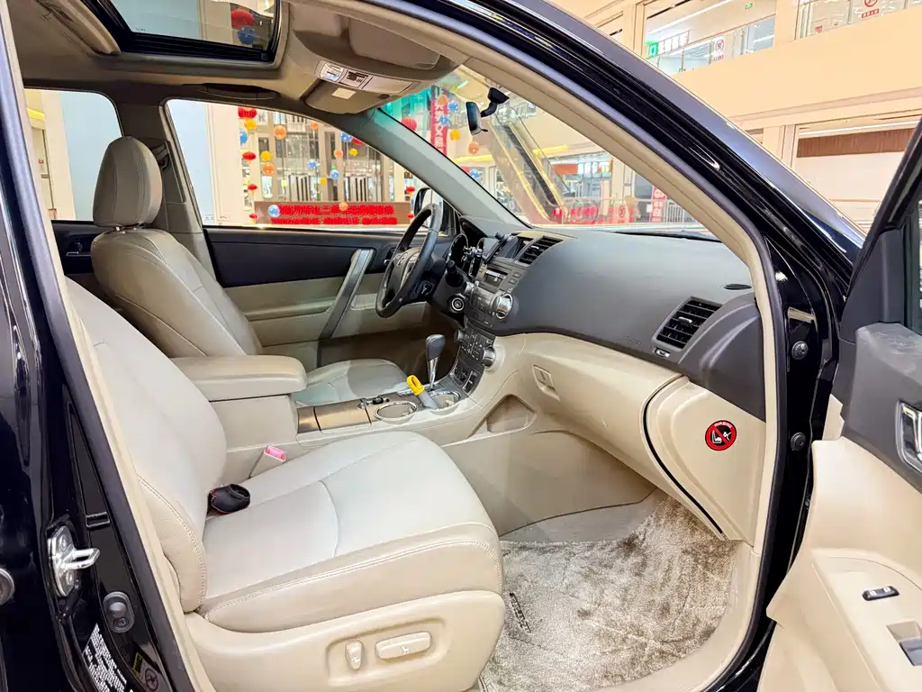 Toyota Highlander — миниатюра 6