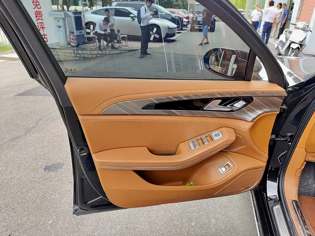 Hongqi Hongqi H9 — миниатюра 6
