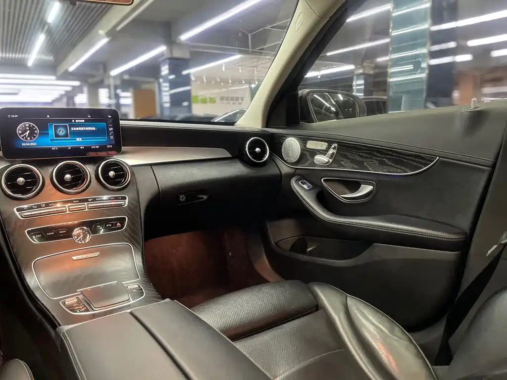 MERCEDES-BENZ C CLASS