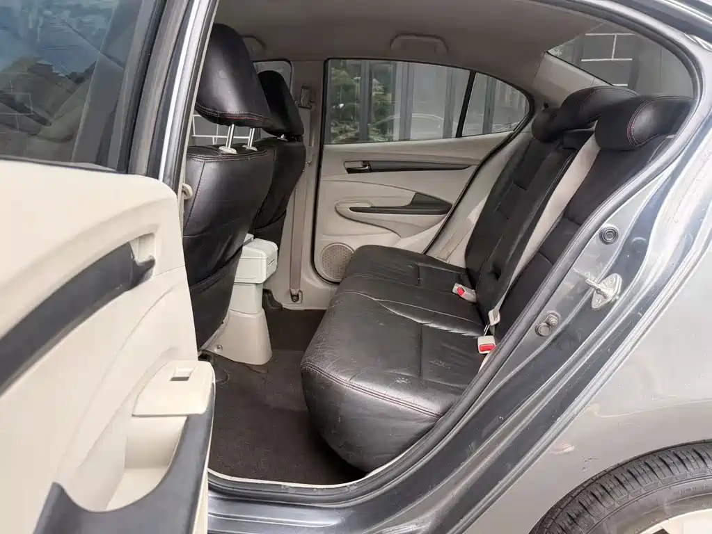 Honda City Classic — миниатюра 12