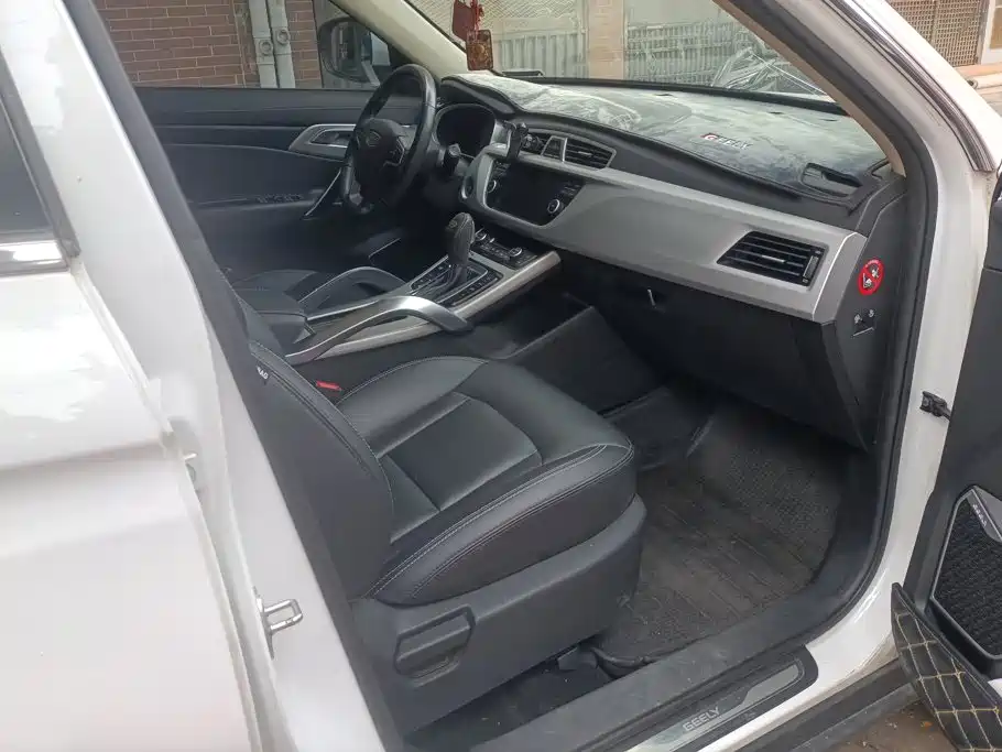 Geely Boyue — миниатюра 8