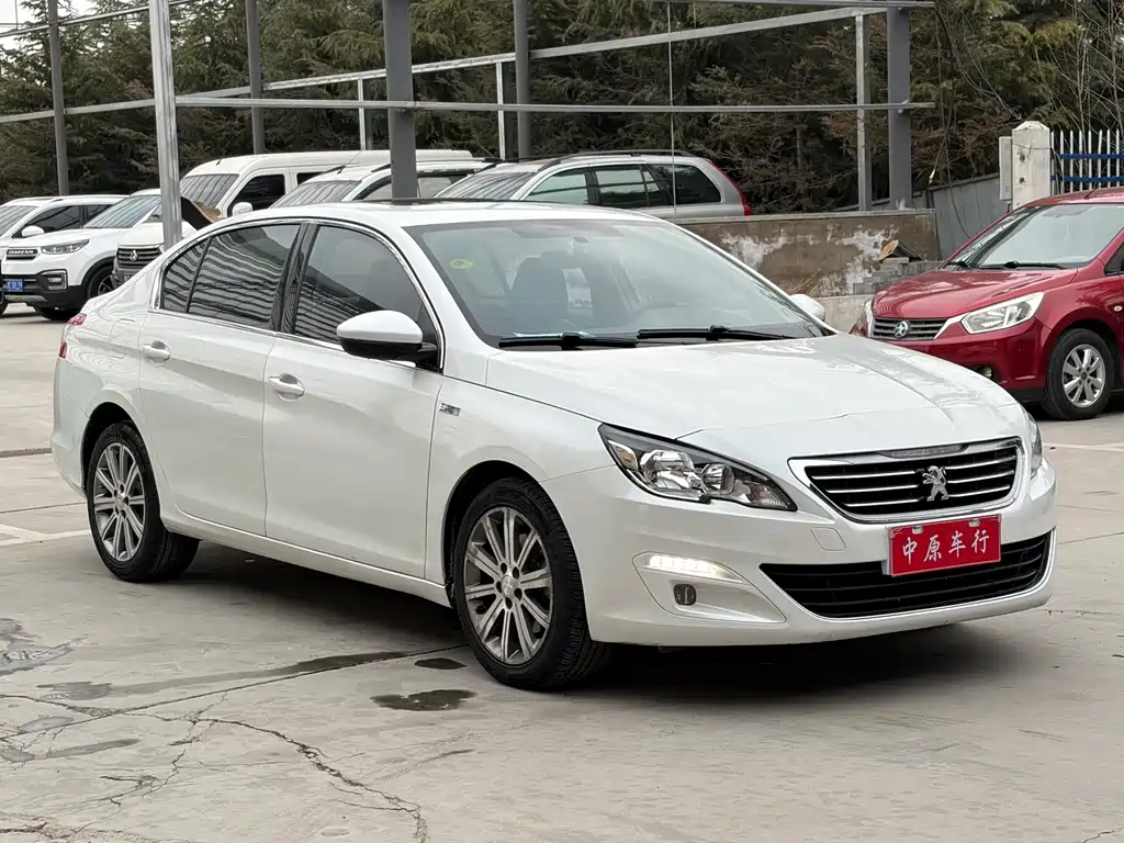 PEUGEOT 408