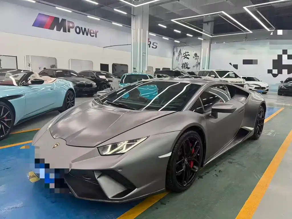 LAMBORGHINI HURACÁN