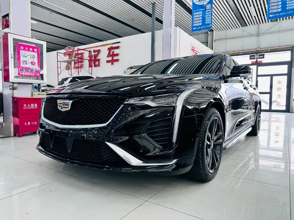 Cadillac CT4 2023