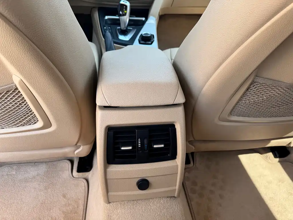 BMW 3 Series — миниатюра 14