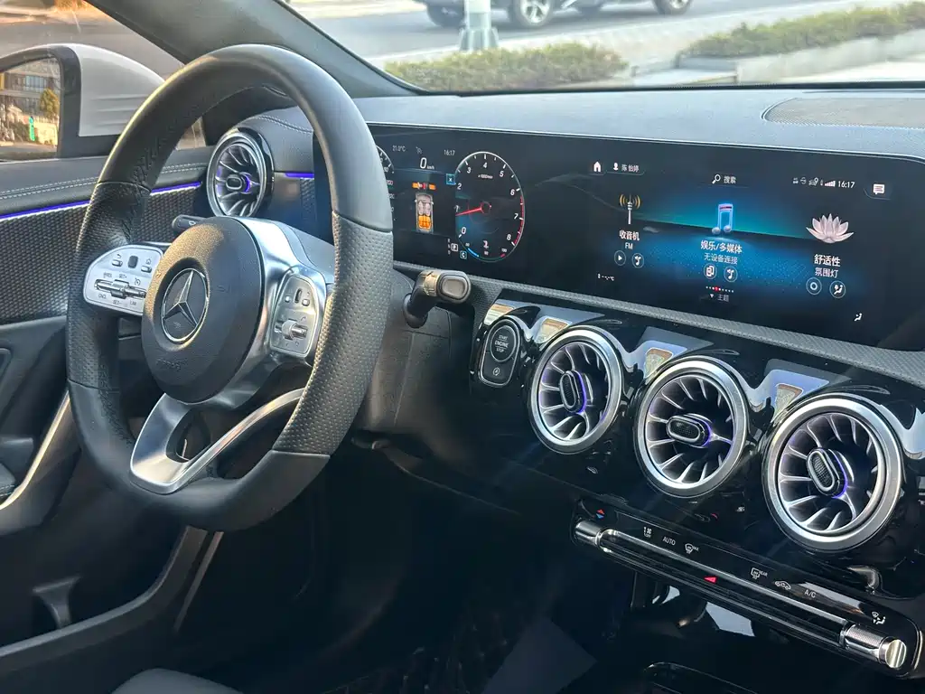 MERCEDES-BENZ A CLASS