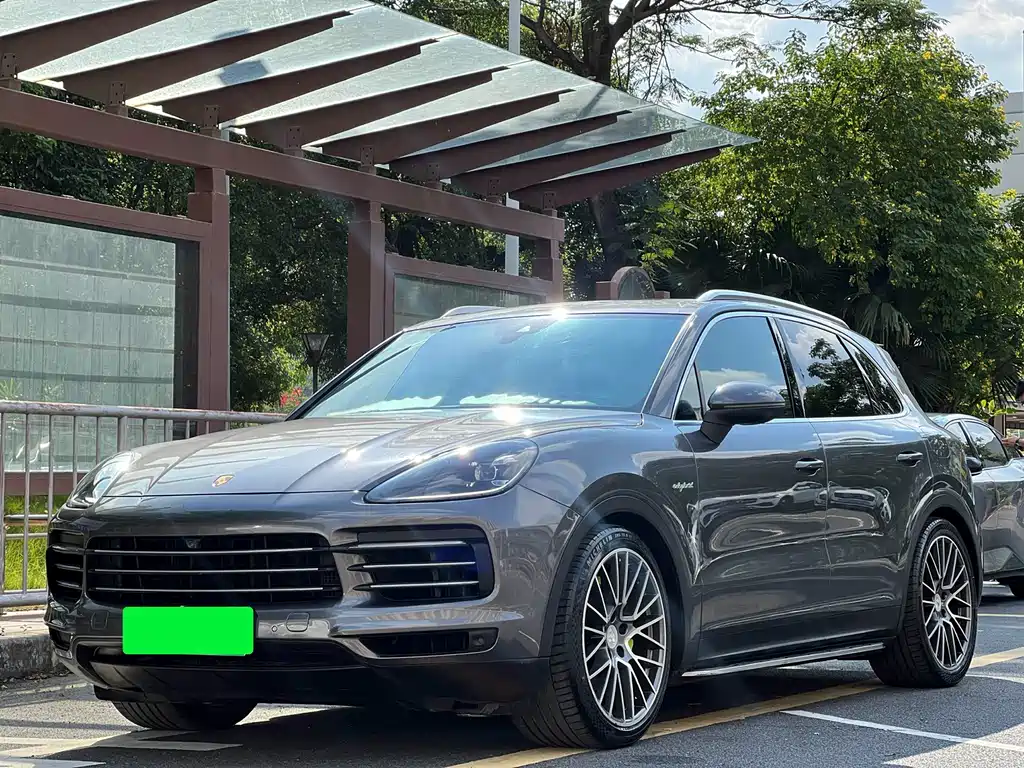 PORSCHE CAYENNE NEW ENERGY