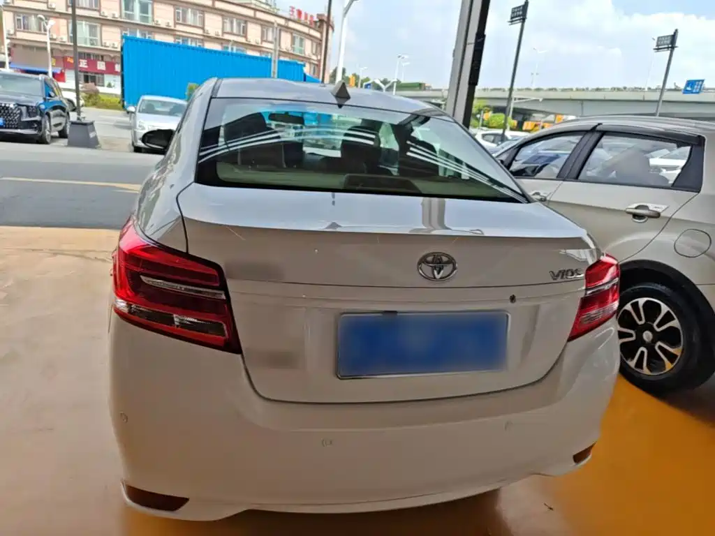 Toyota Vios — миниатюра 6