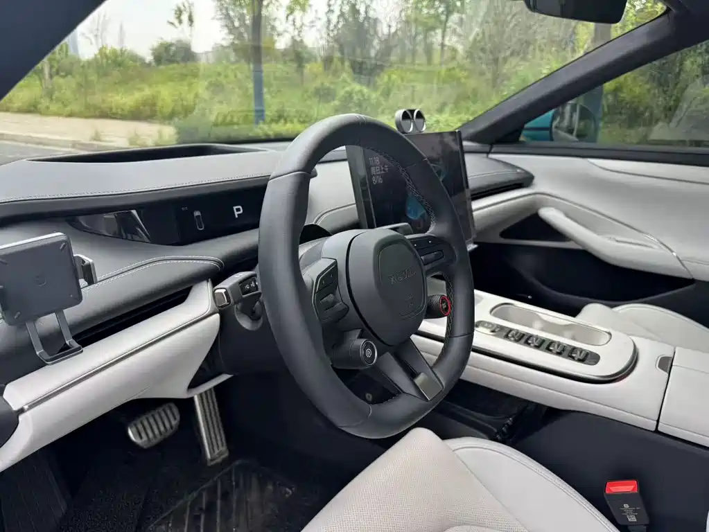 Xiaomi SU7 — миниатюра 27