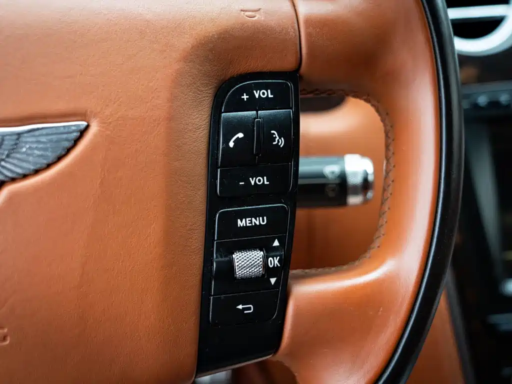 Bentley Flying Spur — миниатюра 21