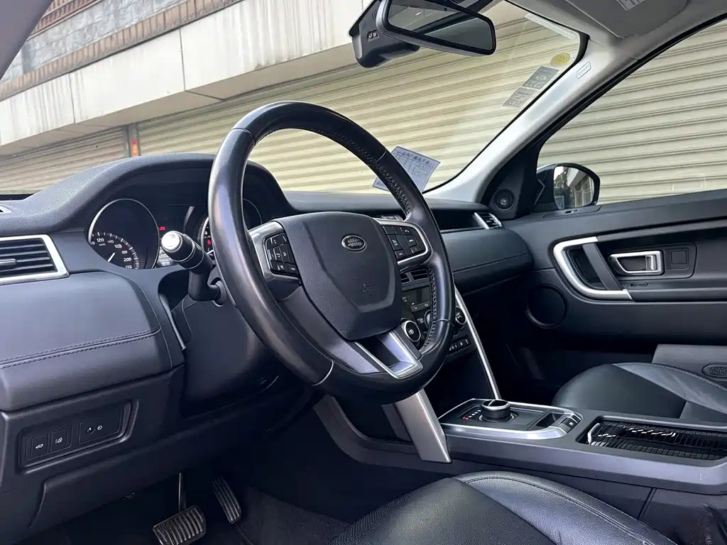Land Rover Discovery Sport — миниатюра 8