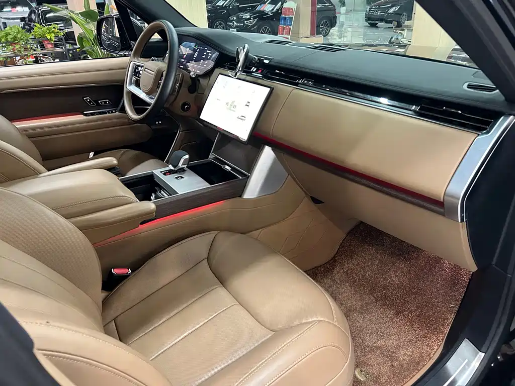 Land Rover Range Rover — миниатюра 27