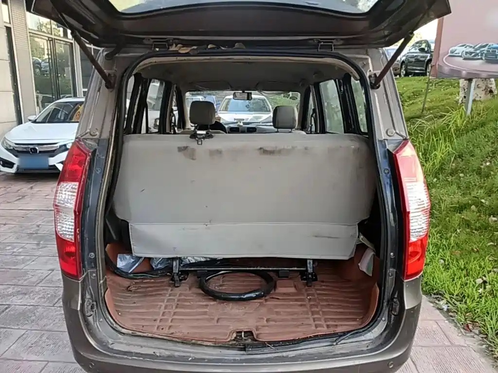 Wuling Hongguang — миниатюра 19