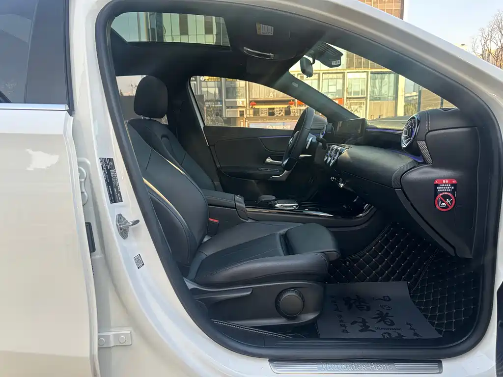 MERCEDES-BENZ A CLASS