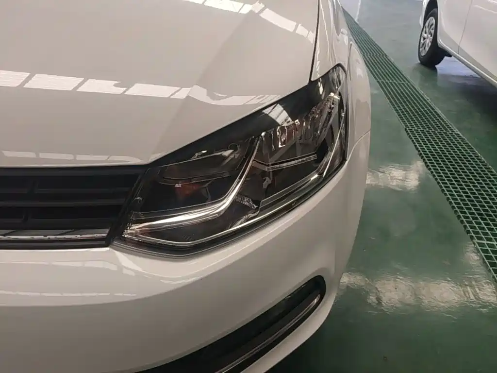 Volkswagen Polo — миниатюра 24