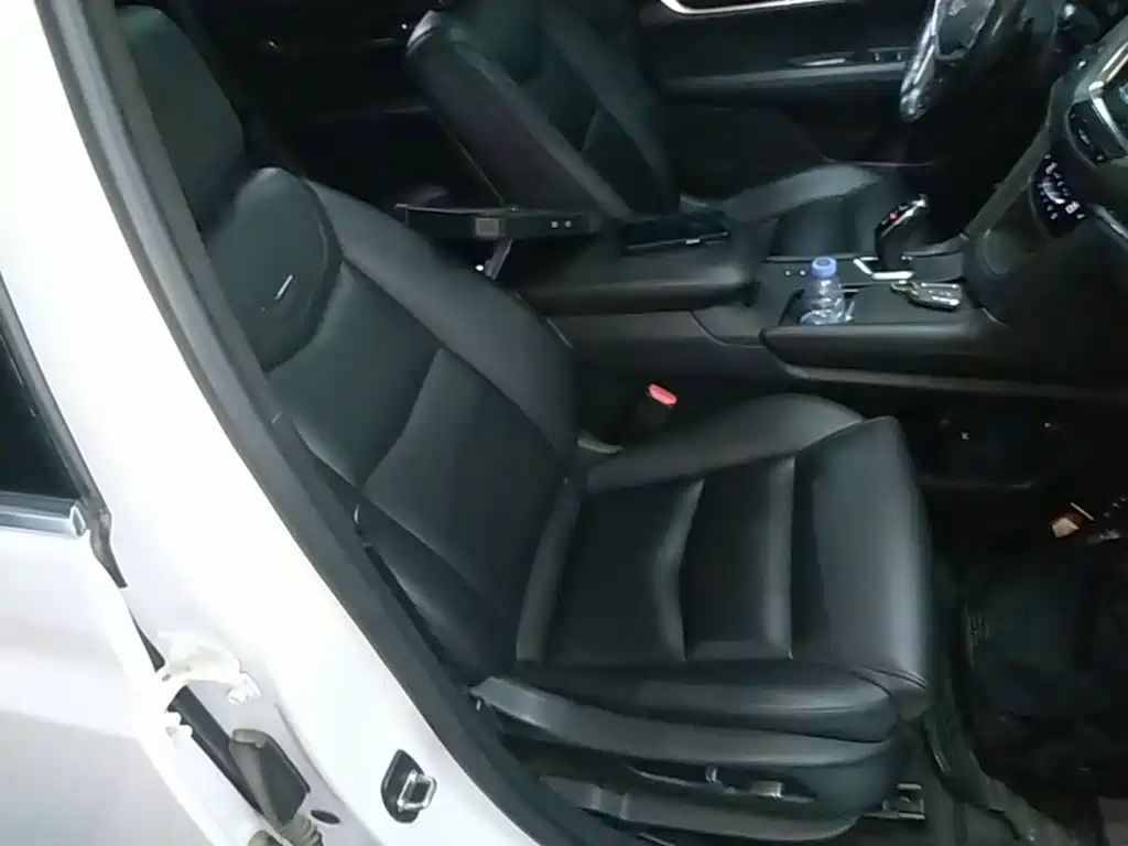 Cadillac XT5 — миниатюра 25