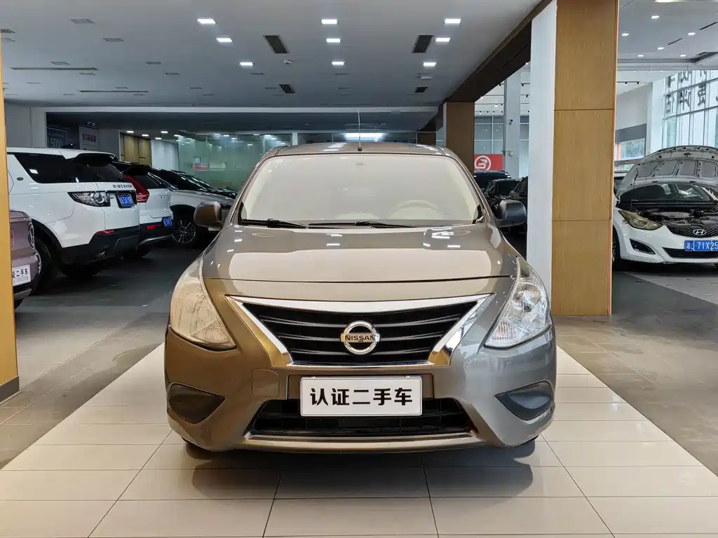 Nissan Sunny 2015 1.5XE MT Comfort
