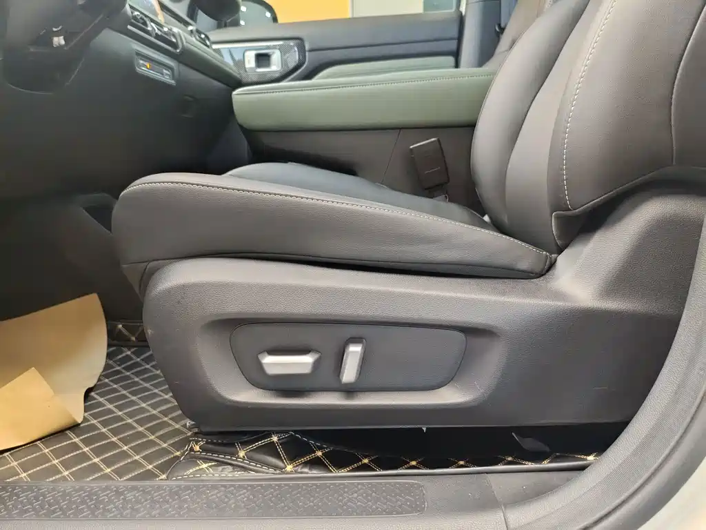 Baojun Yueye Plus — миниатюра 10