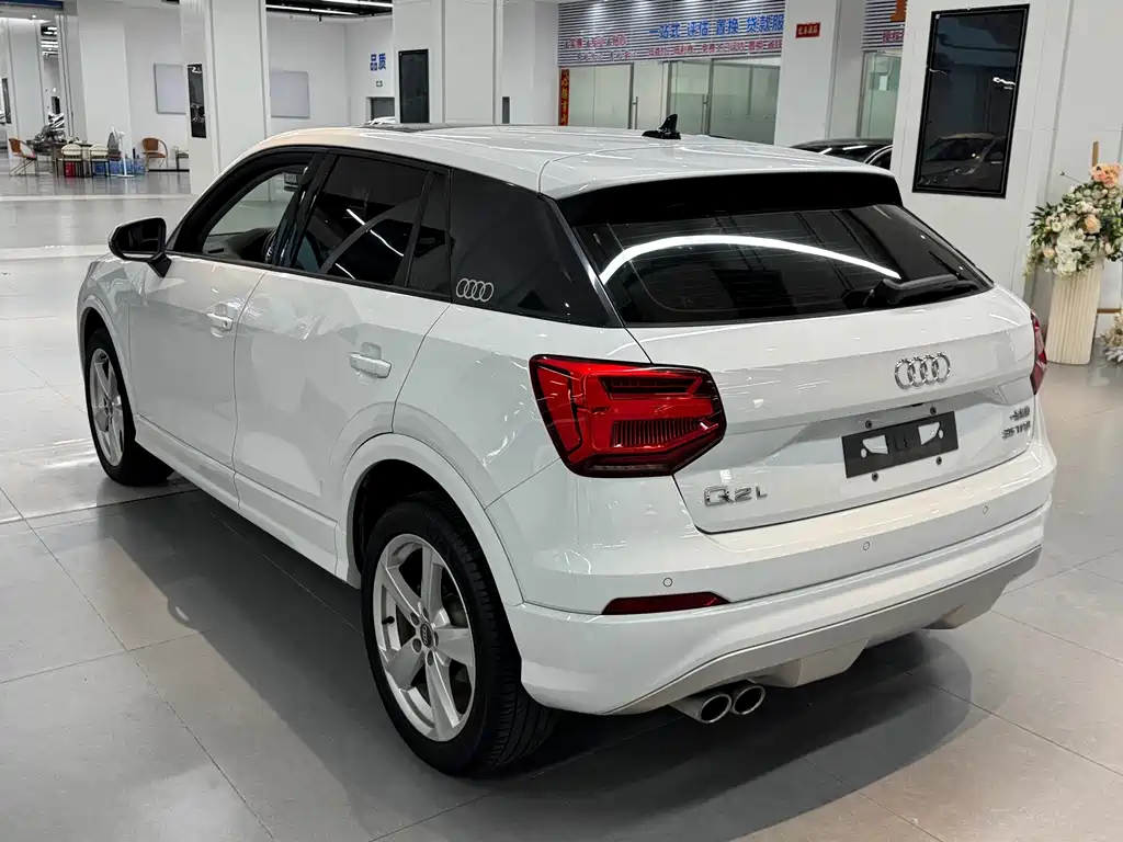 Audi Q2L — миниатюра 4
