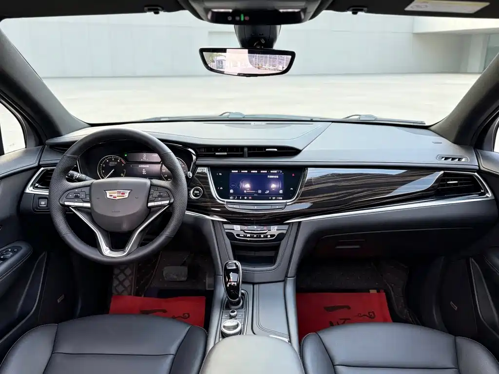Cadillac XT6 — миниатюра 12