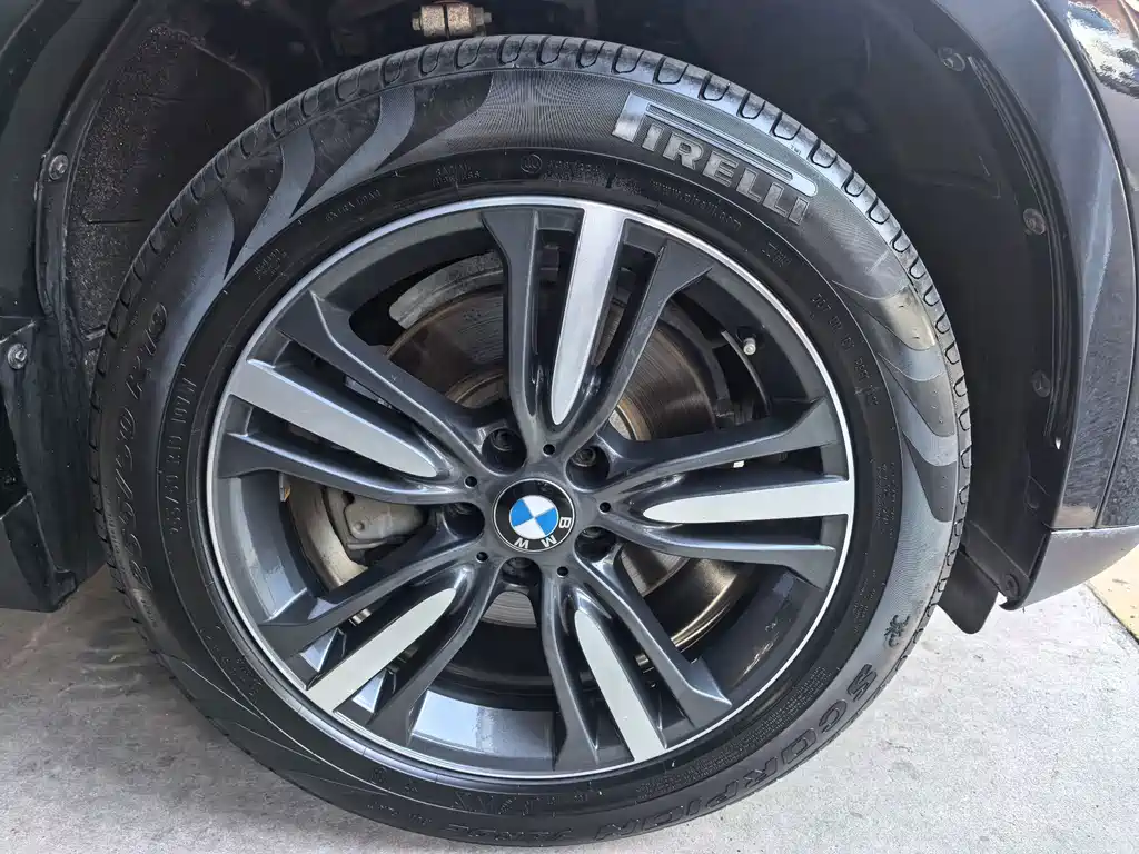 BMW X5 (Import) — миниатюра 5