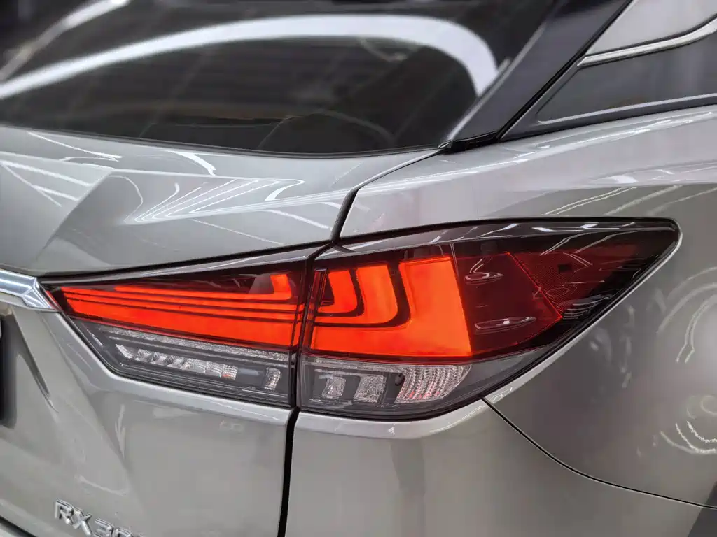 Lexus RX — миниатюра 36