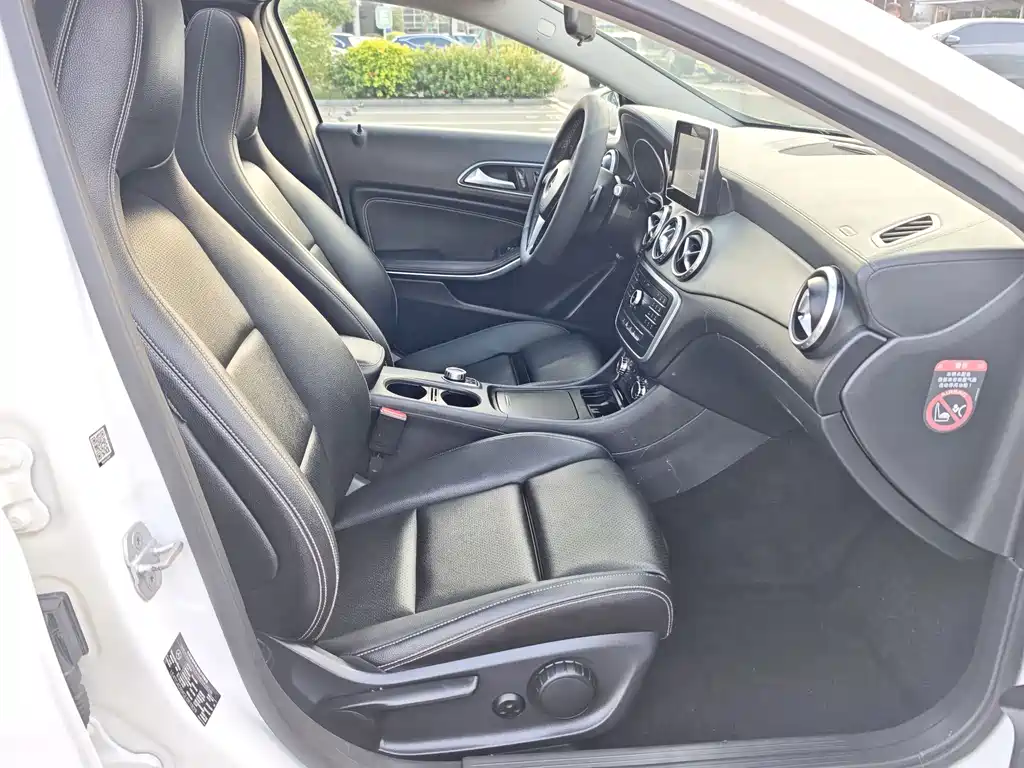 Mercedes-Benz GLA — миниатюра 17