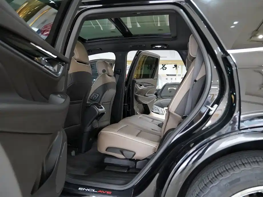 Buick Enclave — миниатюра 6