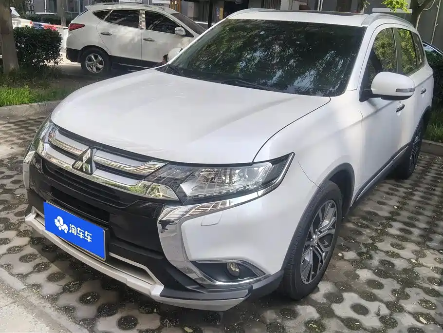 Mitsubishi Outlander 2017