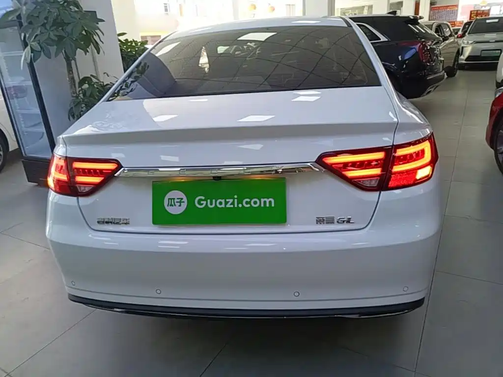 Geely Emgrand GL — миниатюра 6