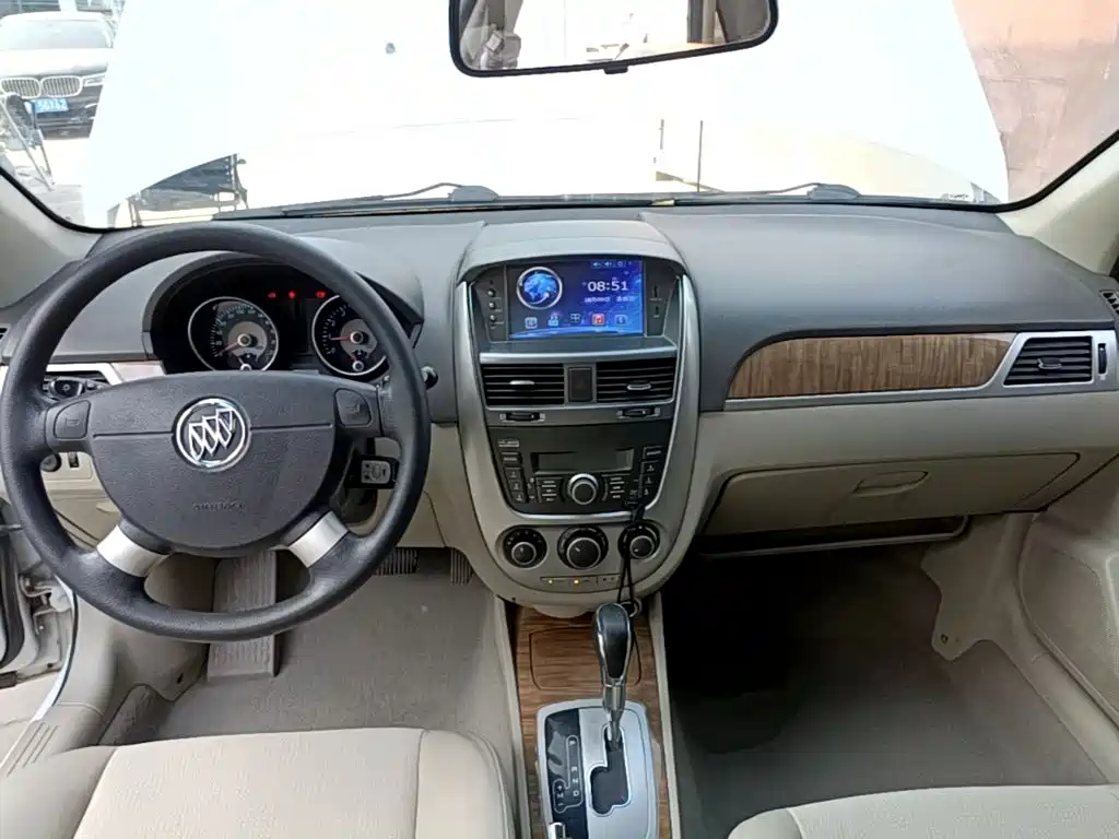 Buick Excelle — миниатюра 10