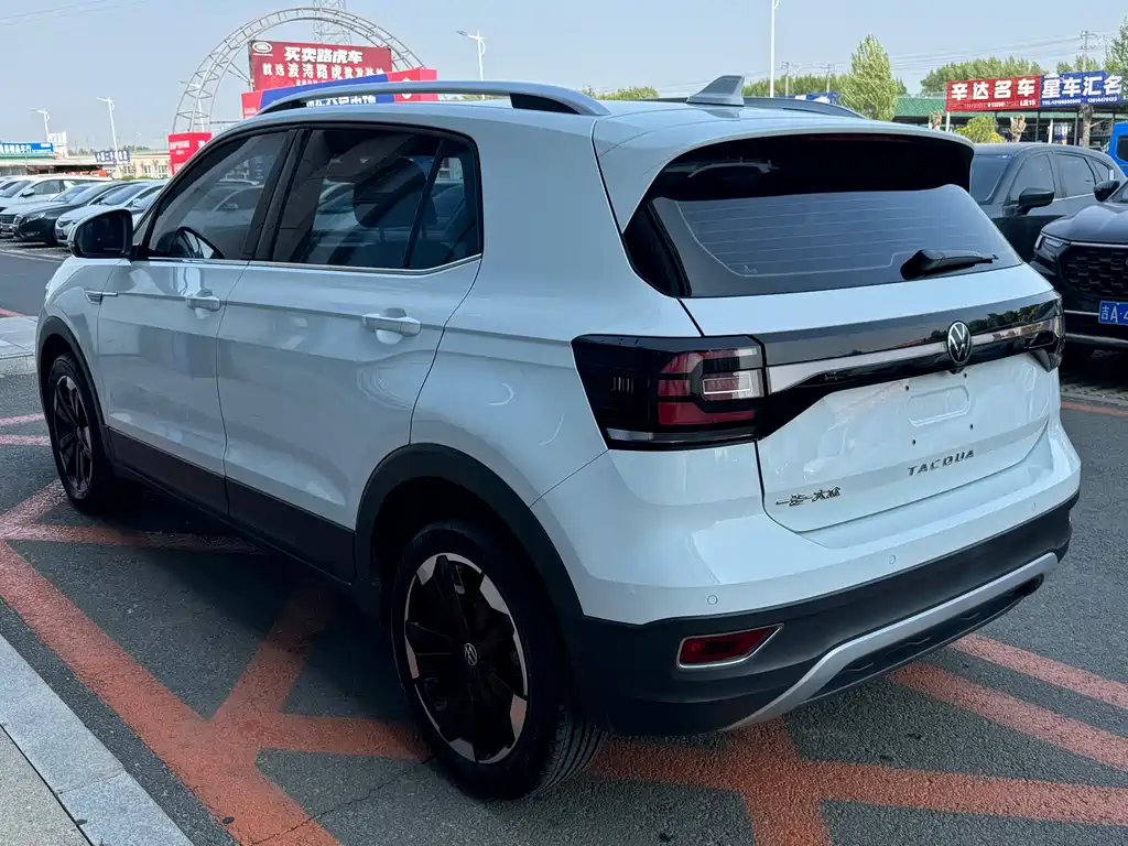 Volkswagen Tacqua 1.5L Auto Joy Connected Edition, фото 6