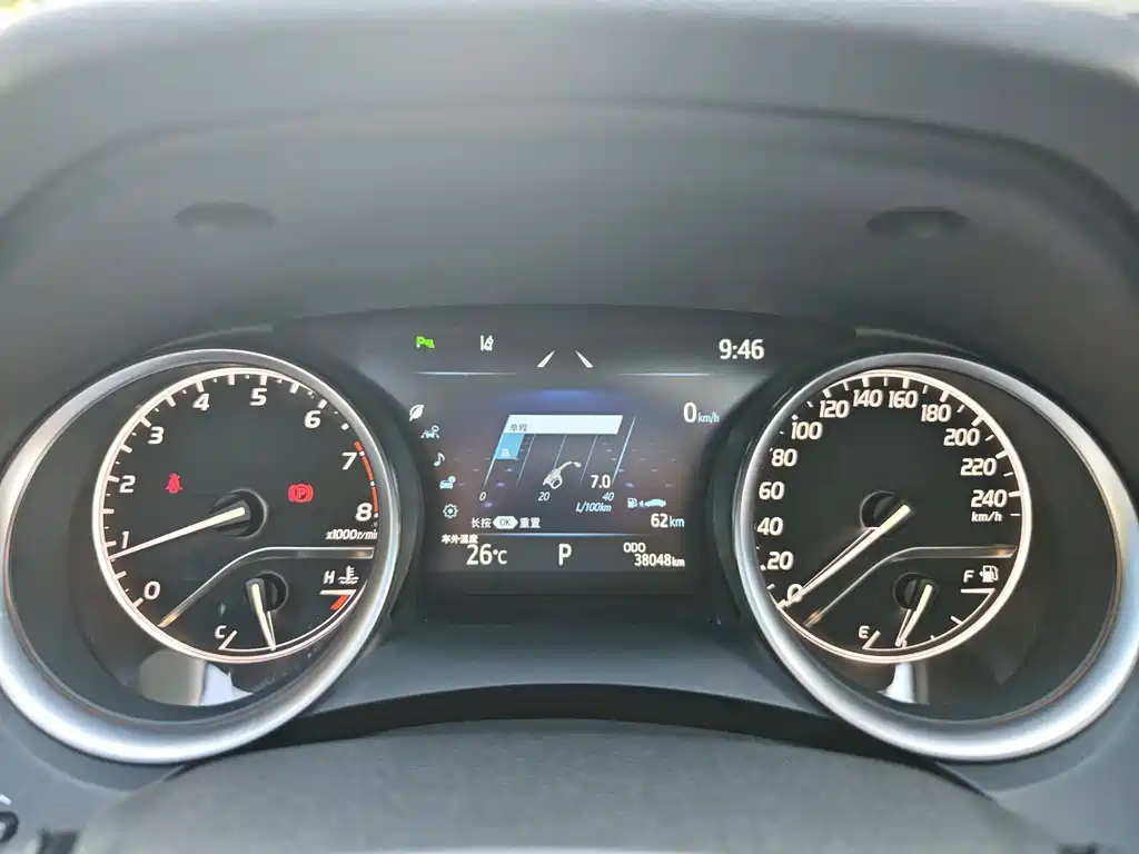 Toyota Camry — миниатюра 9