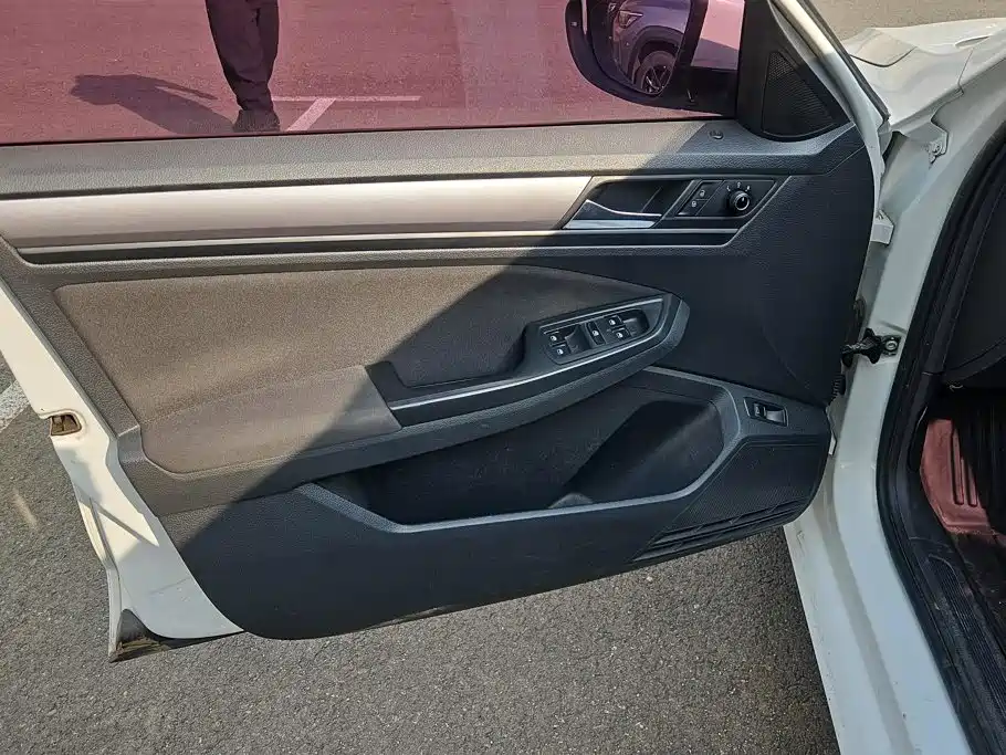 Volkswagen Bora — миниатюра 7
