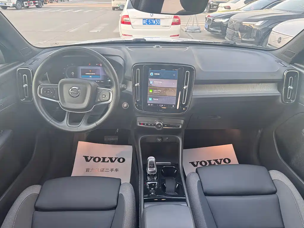 Volvo XC40 — миниатюра 6