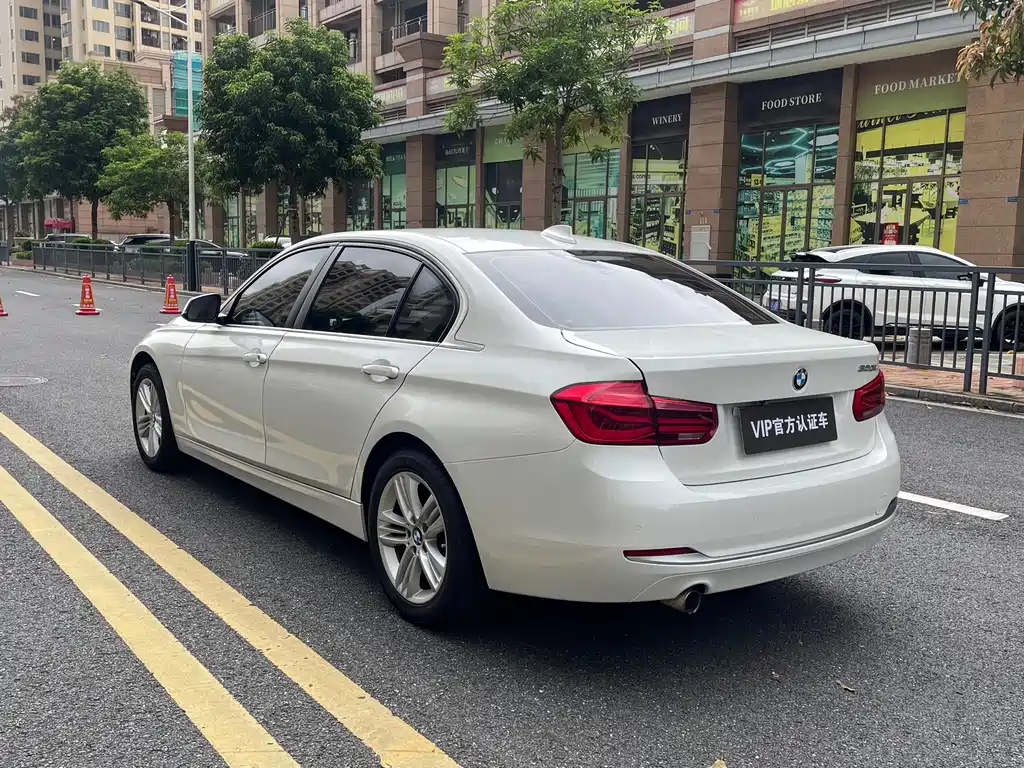 BMW 3 Series — миниатюра 4