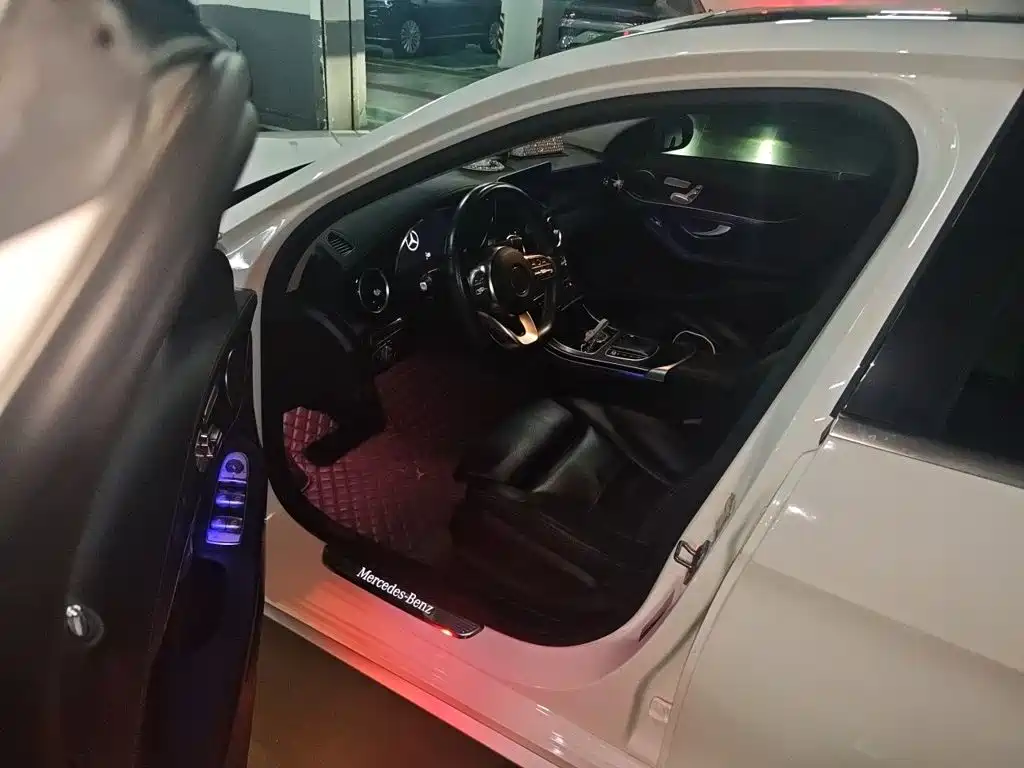 Mercedes-Benz C-Class — миниатюра 14