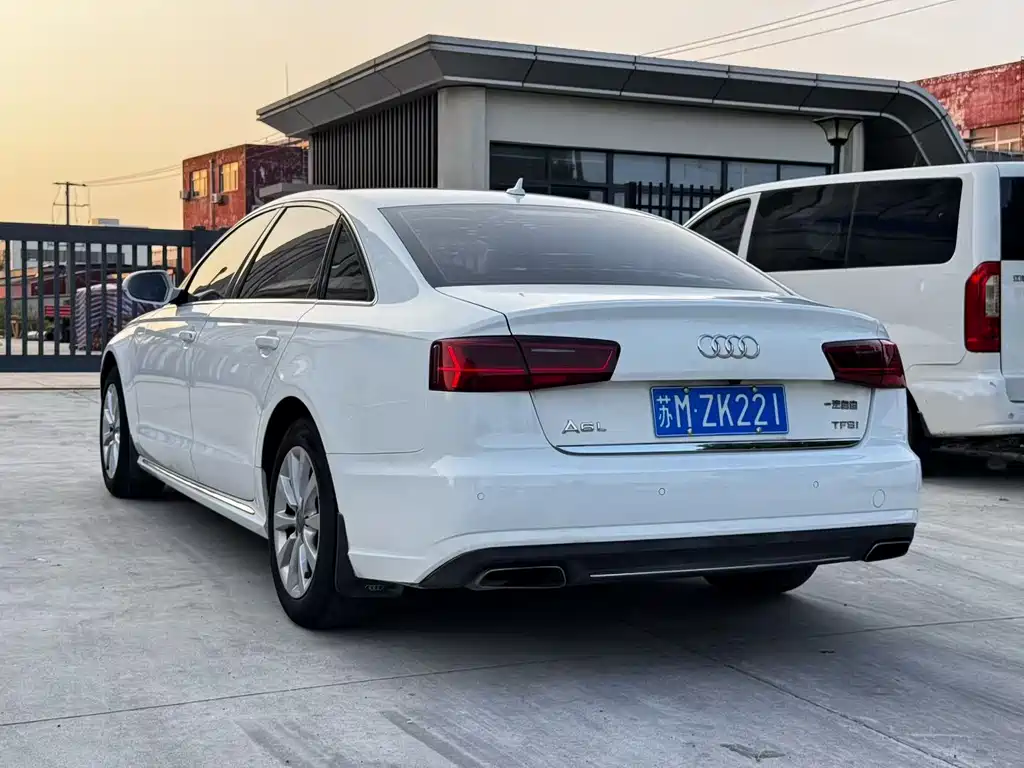 Audi A6L — миниатюра 7